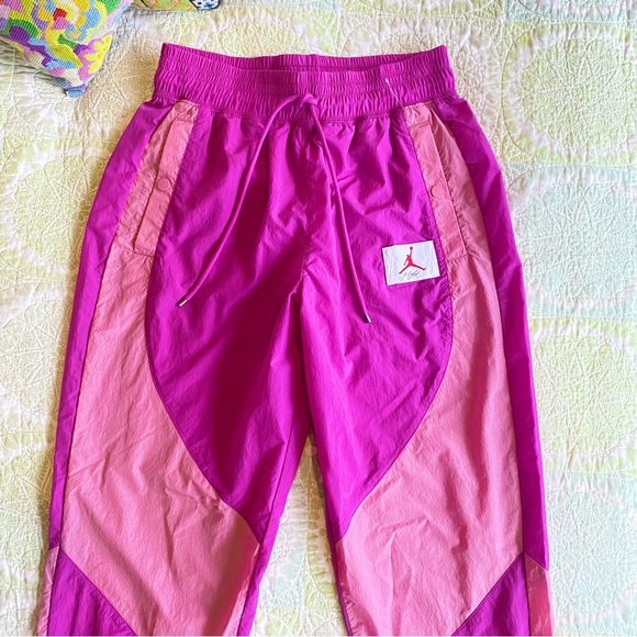 JORDAN Woven Flight Label Nylon Track Utility Jogger Pants - Picture 4 of 10